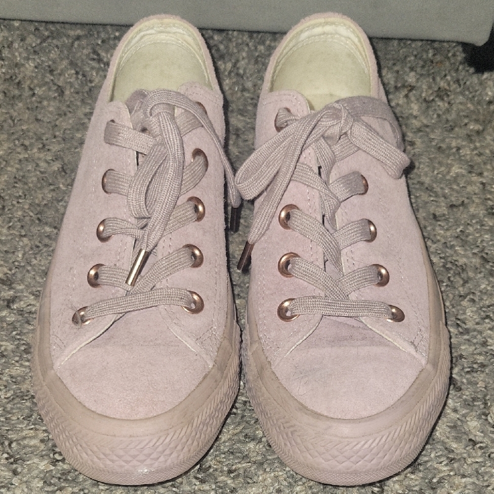 Women's Pink Converse Sneakers Size 6